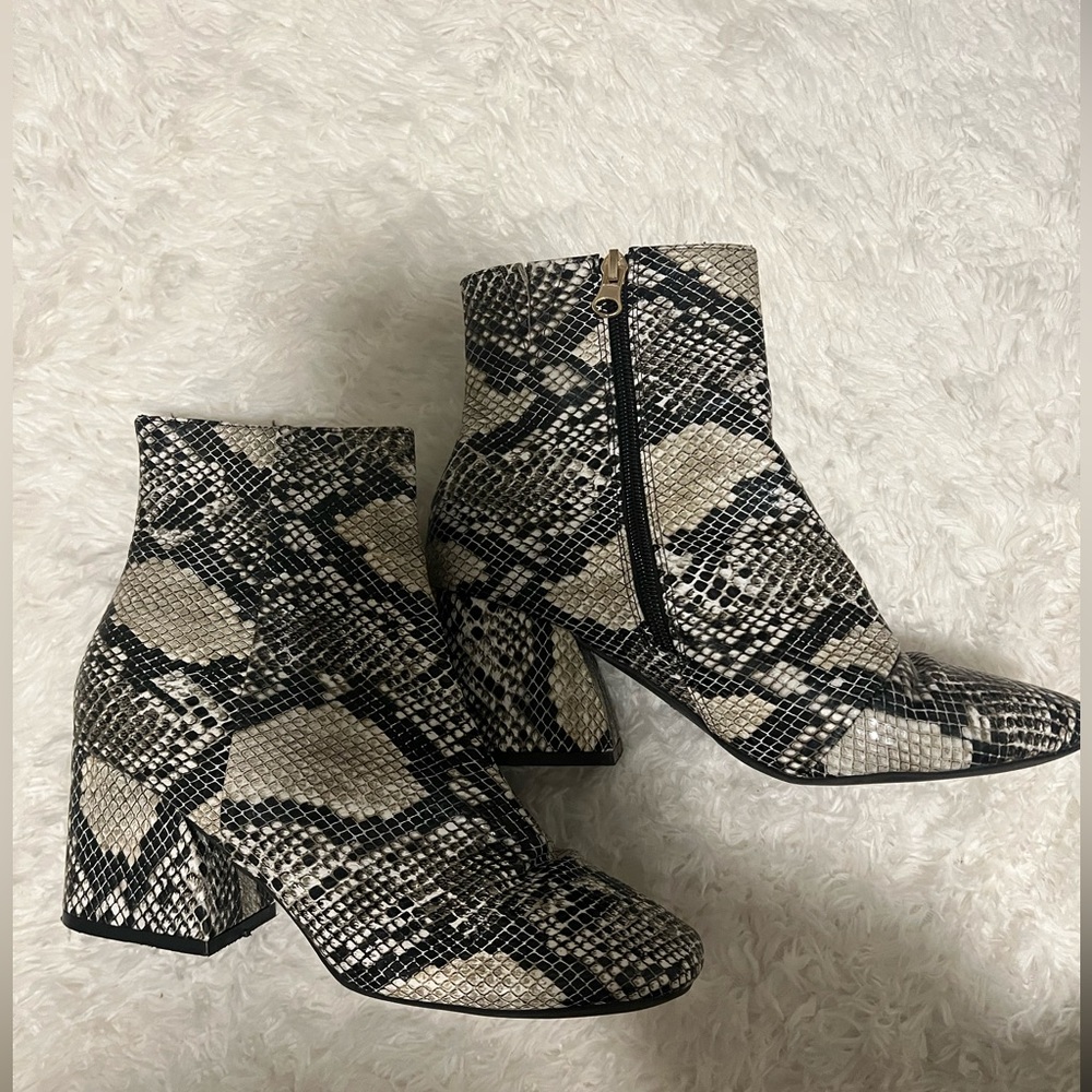 Womens snake skin booties
